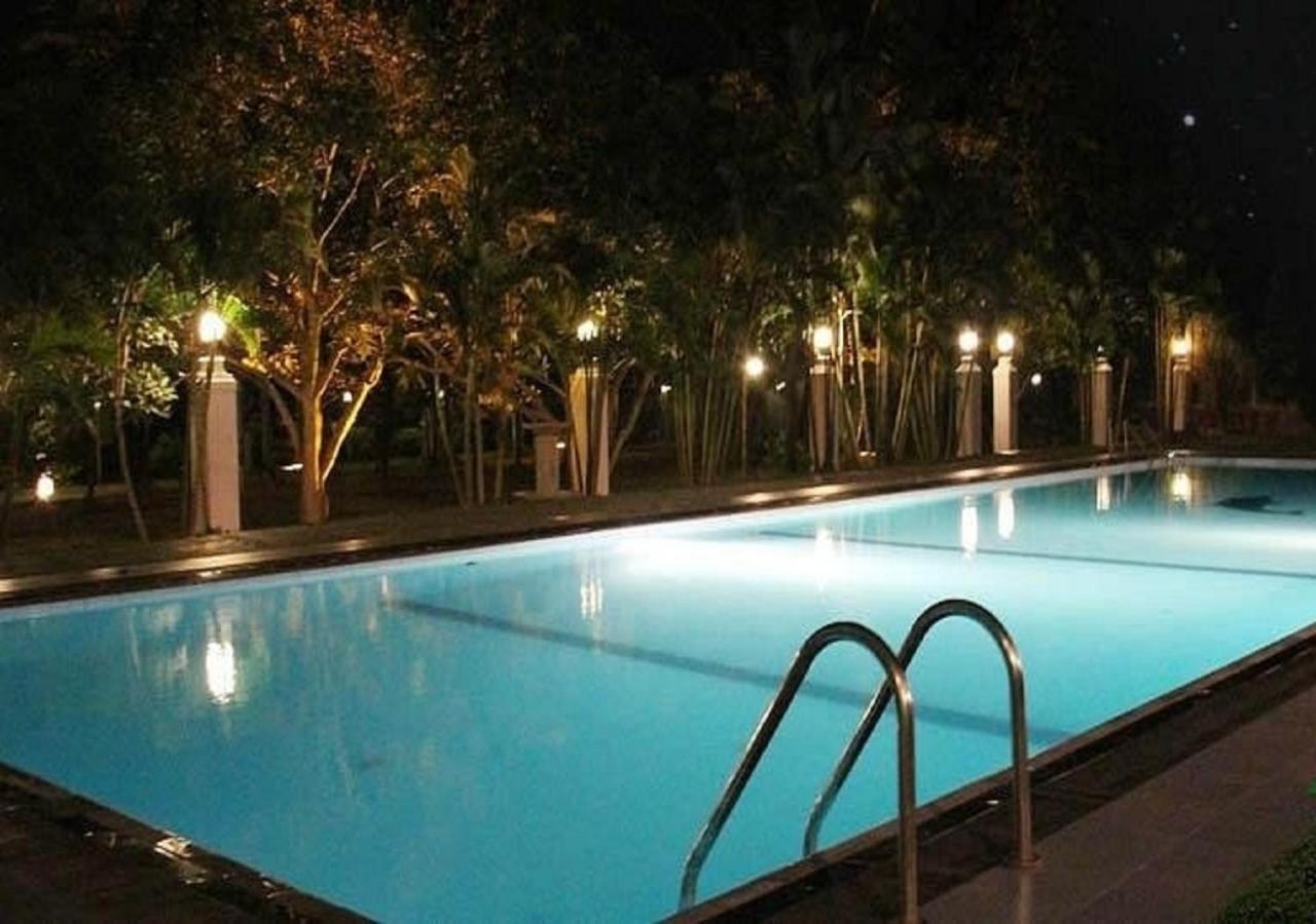 Dampe Resort Piliyandala Luaran gambar