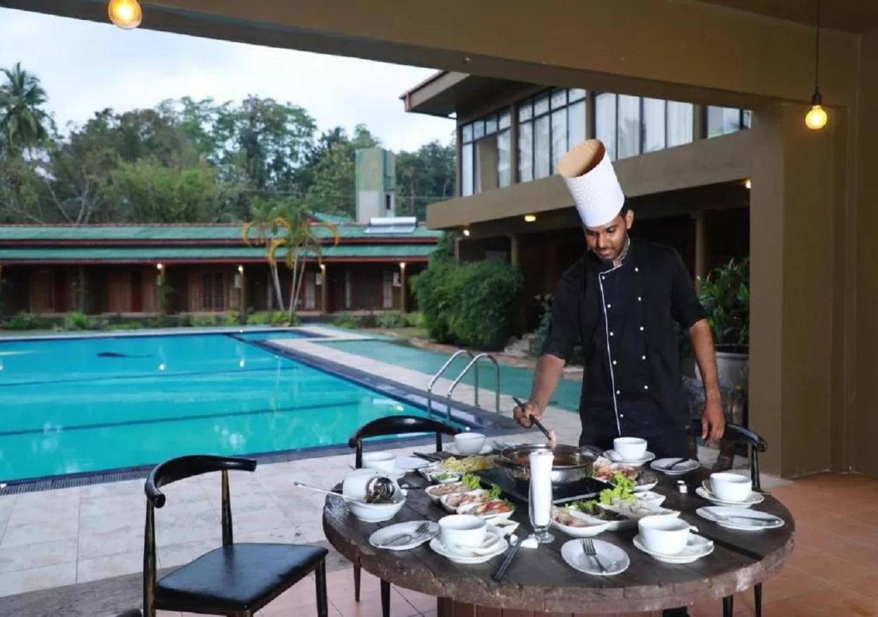 Dampe Resort Piliyandala Luaran gambar